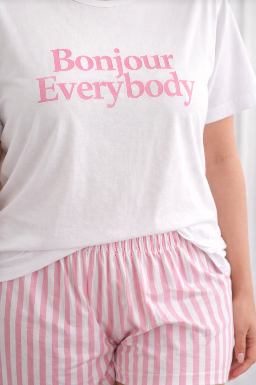 Dámské bavlněné pyžamo Bonjour – pohodlný set tričko + kraťasy (100% bavlna)